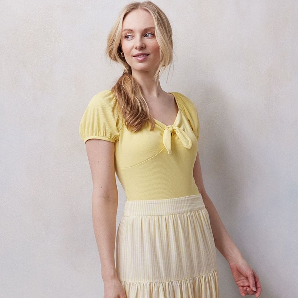 NWT LC Lauren Conrad finch yellow puff sleeve tie front bodysuit size XXL